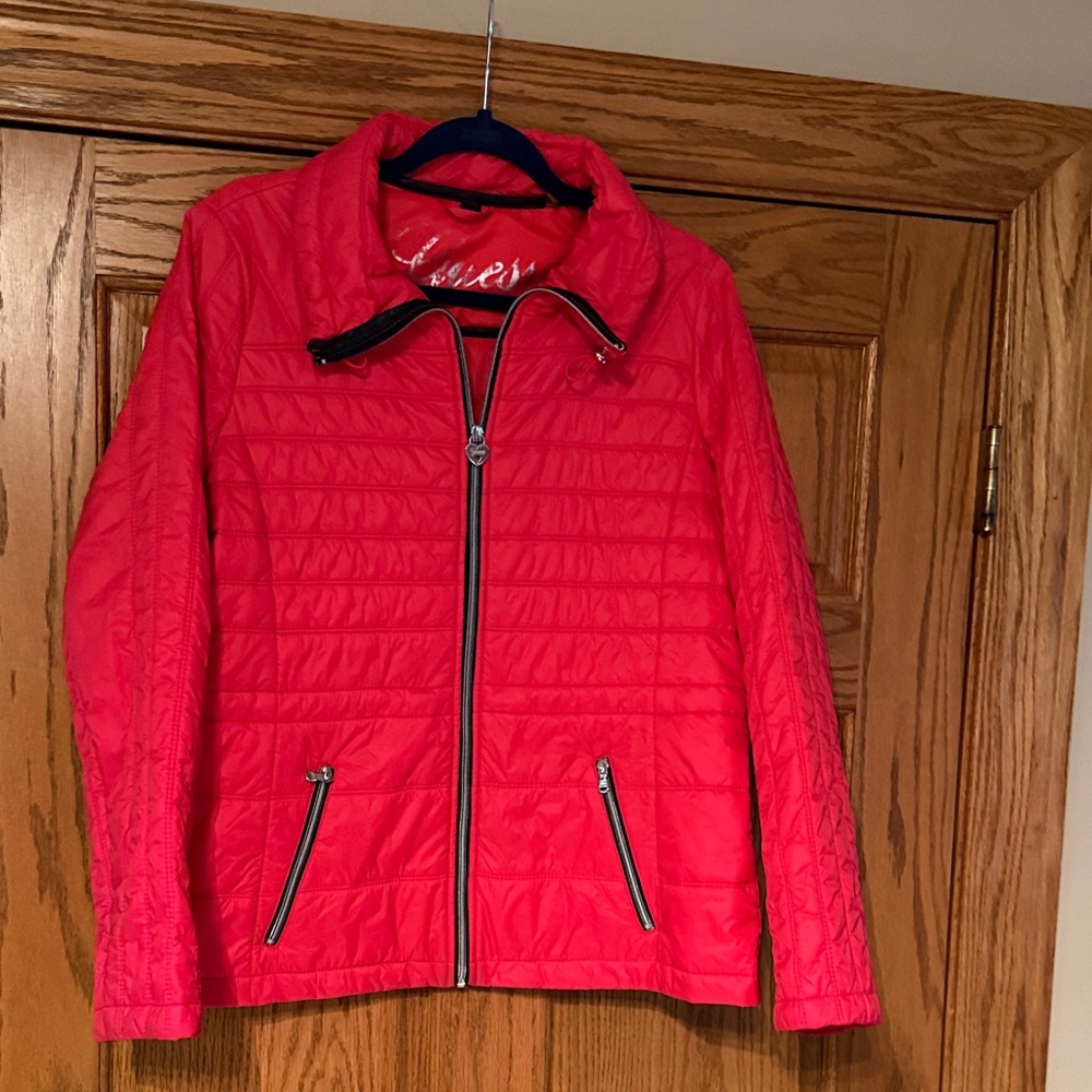 Guess Vibrant Red Women's puffer Jacket with bag